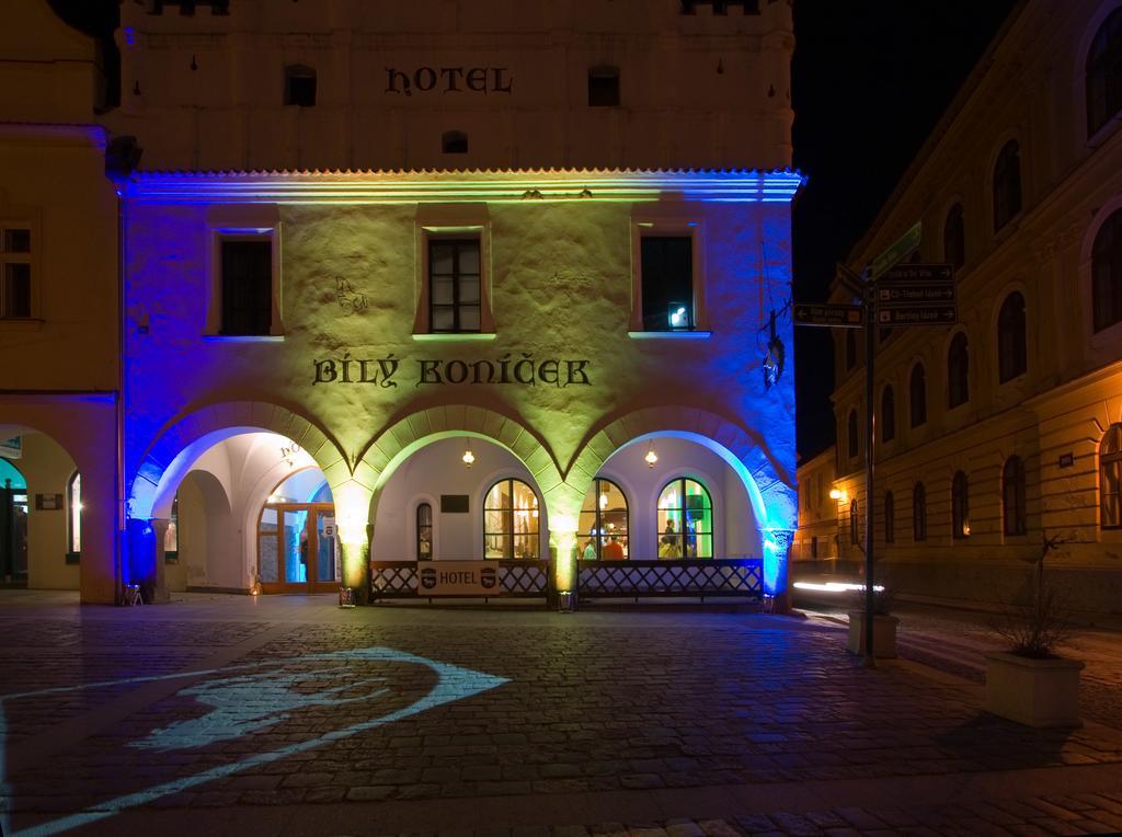 Hotel Bily Konicek Trebon Ngoại thất bức ảnh