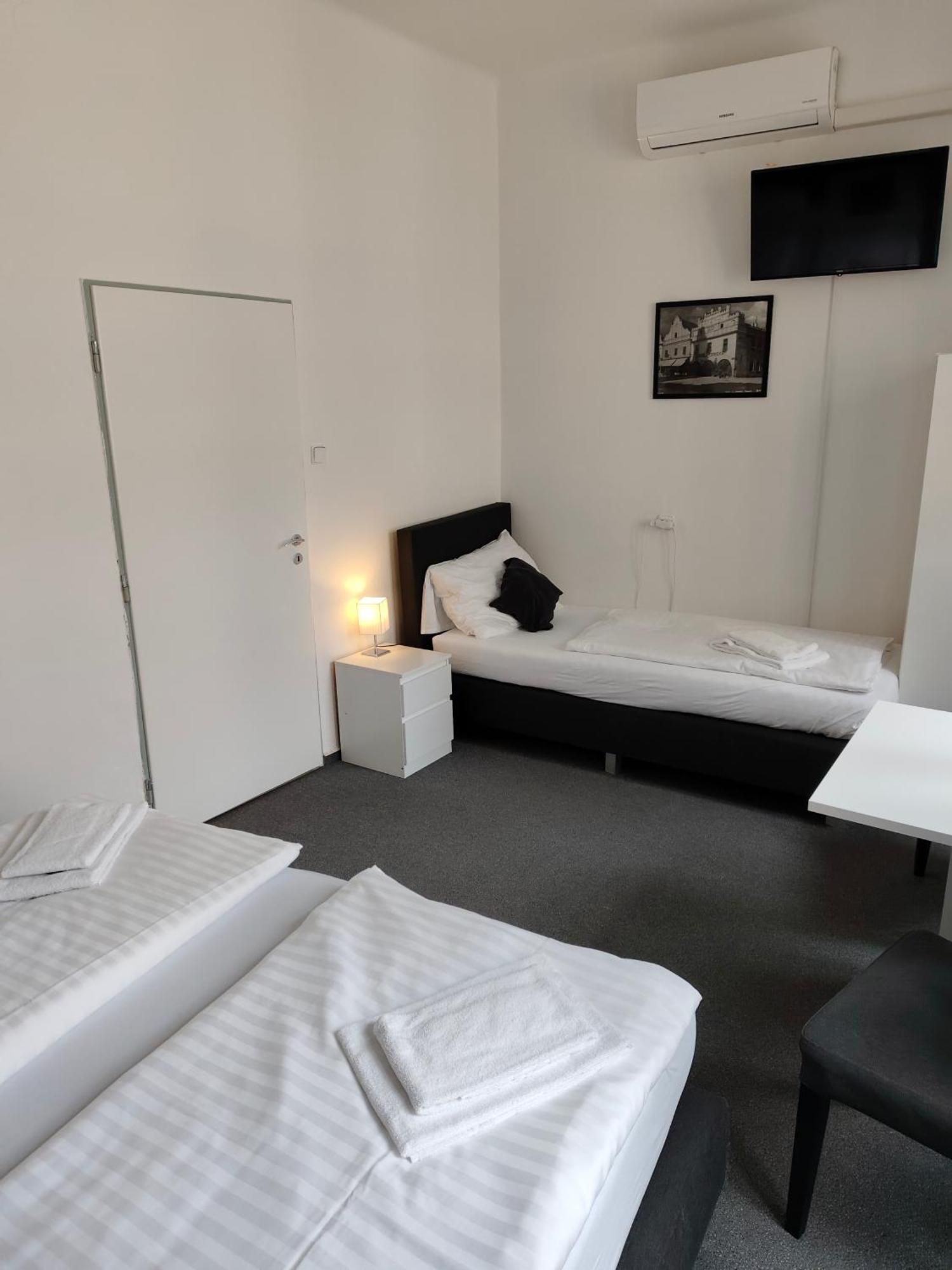 Hotel Bily Konicek Trebon Ngoại thất bức ảnh