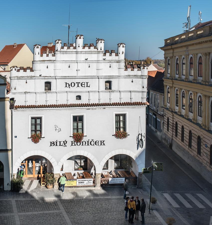Hotel Bily Konicek Trebon Ngoại thất bức ảnh
