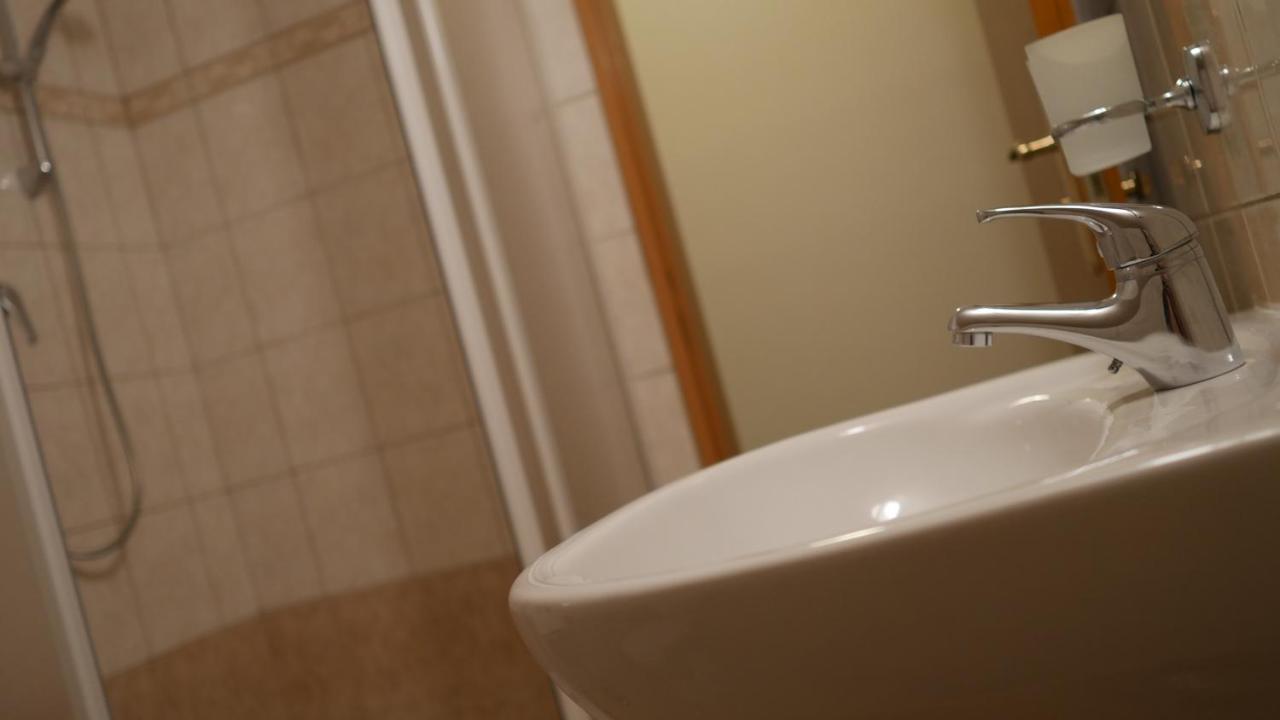 Hotel Bily Konicek Trebon Ngoại thất bức ảnh