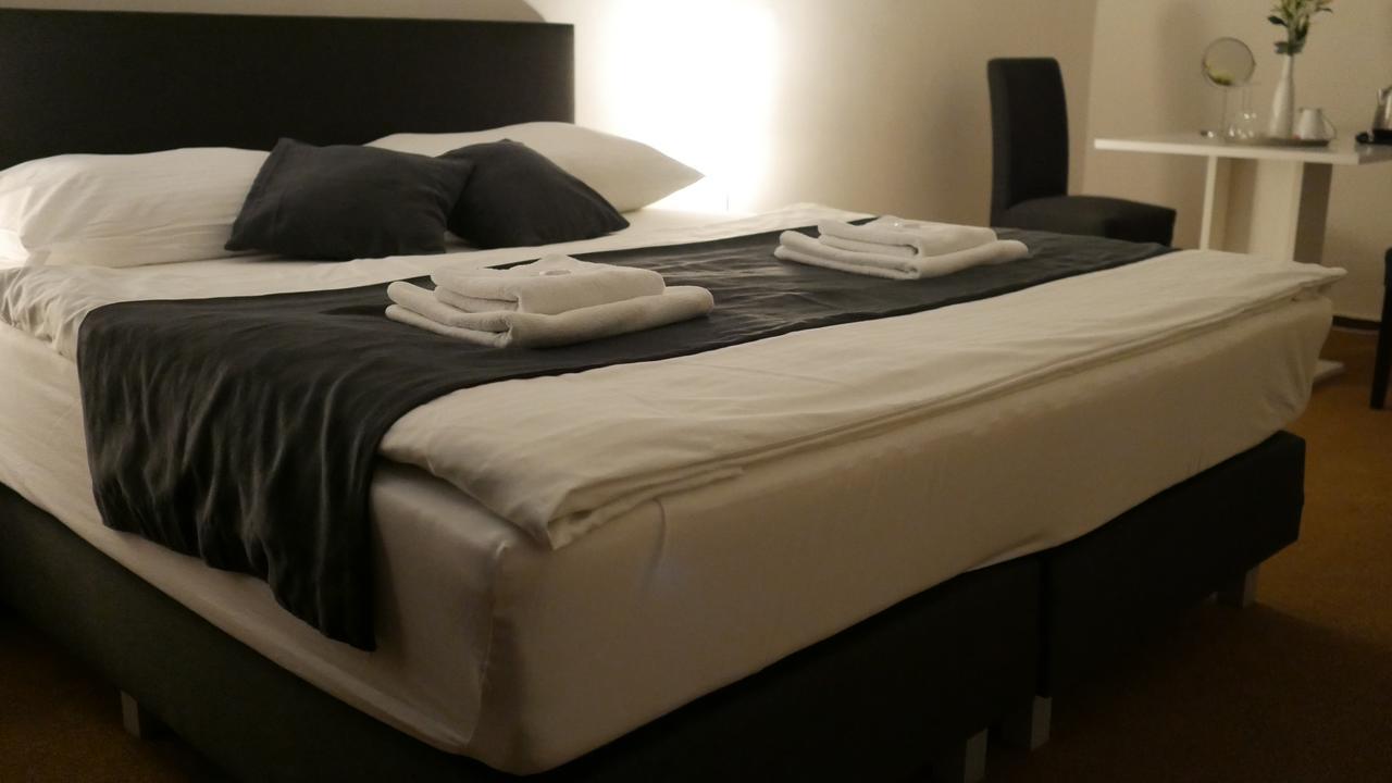 Hotel Bily Konicek Trebon Ngoại thất bức ảnh