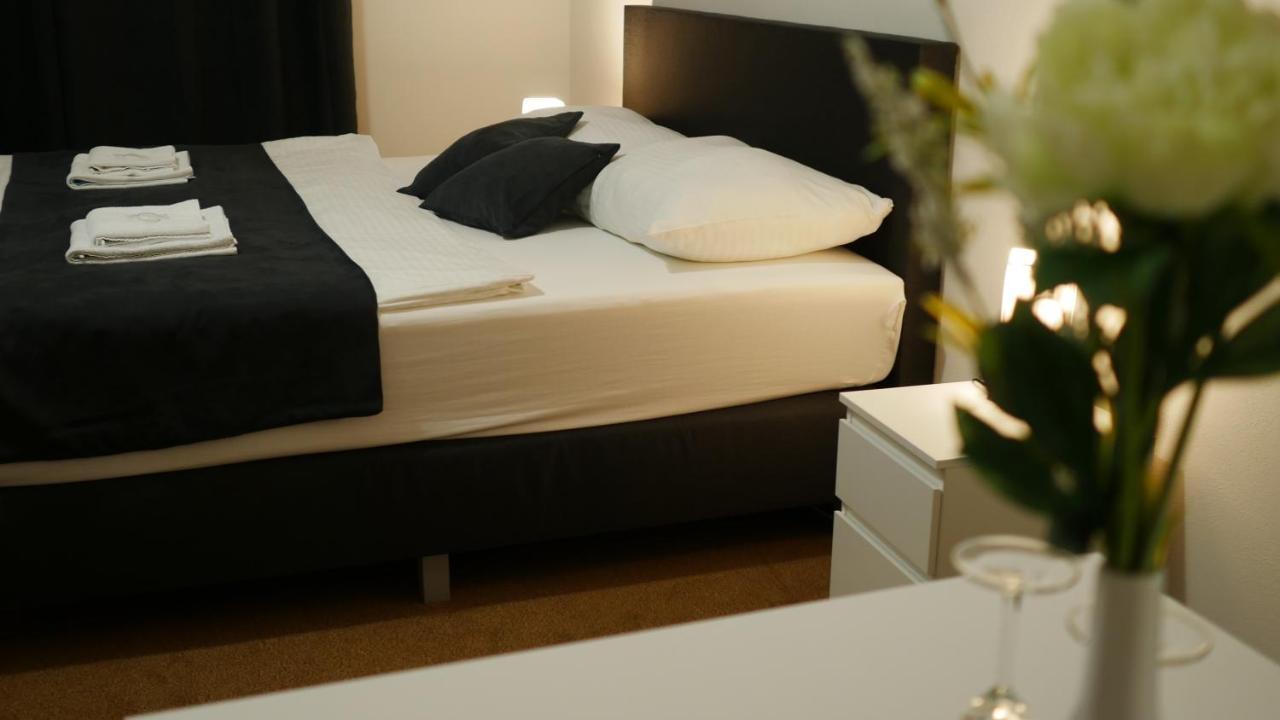 Hotel Bily Konicek Trebon Ngoại thất bức ảnh