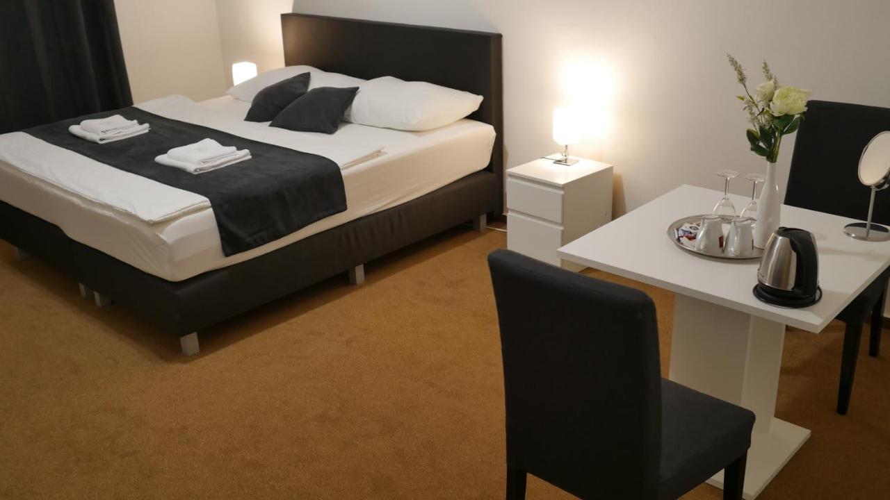 Hotel Bily Konicek Trebon Ngoại thất bức ảnh